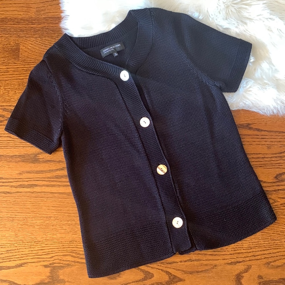 Jones New York Black Short Sleeve Knit Sweater Top